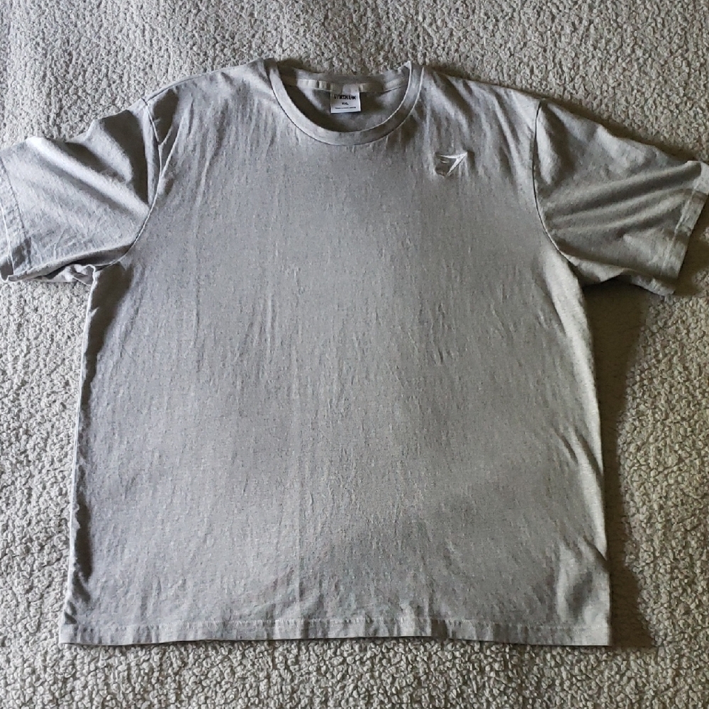 Gymshark Crest Regular Fit Basic Staple T-shirt in Light Grey Marl